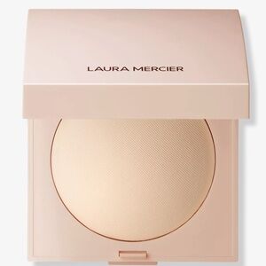 BNIB Laura Mercier Flawless Luminous Perfecting Pressed Powder in Translucent